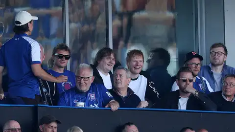 Lewis Capaldi reaparece junto a Ed Sheeran Lewis Capaldi reaparece junto a Ed Sheeran