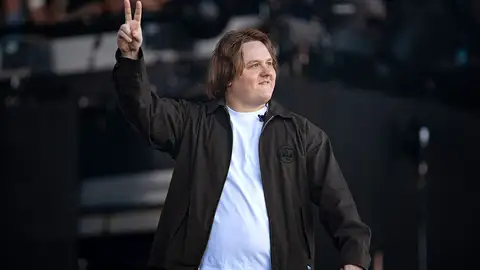 Lewis Capaldi en Glastonbury 2025 Lewis Capaldi en Glastonbury 2025