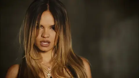 Miniatura de un videoclip de Aleesha Miniatura de un videoclip de Aleesha