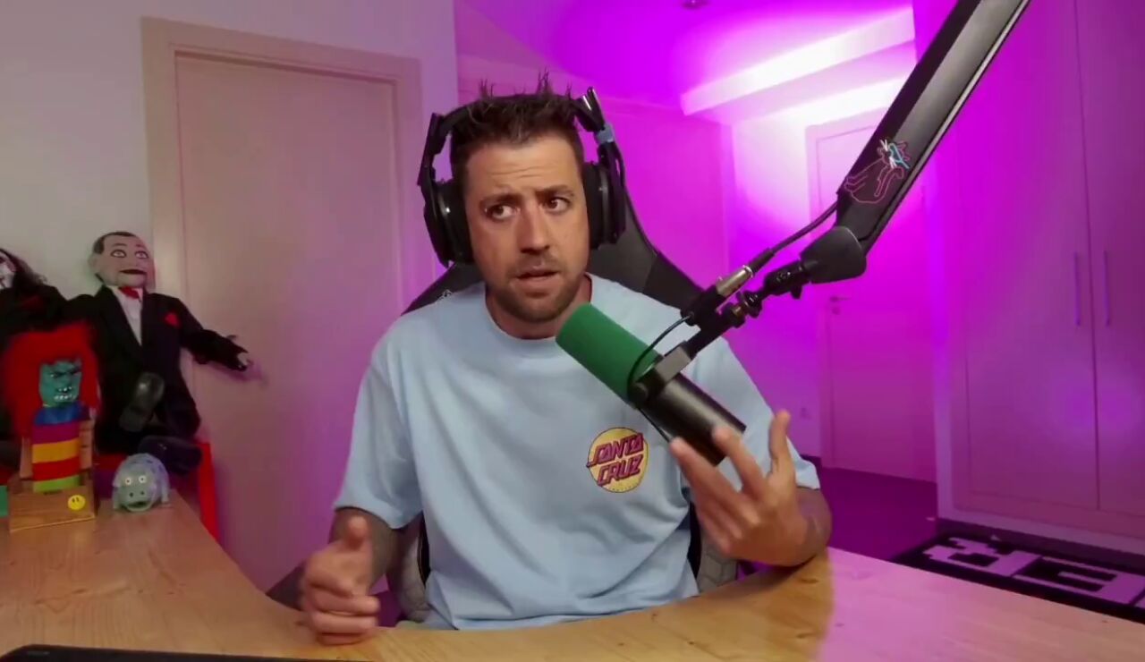 Auronplay en un directo de Twitch