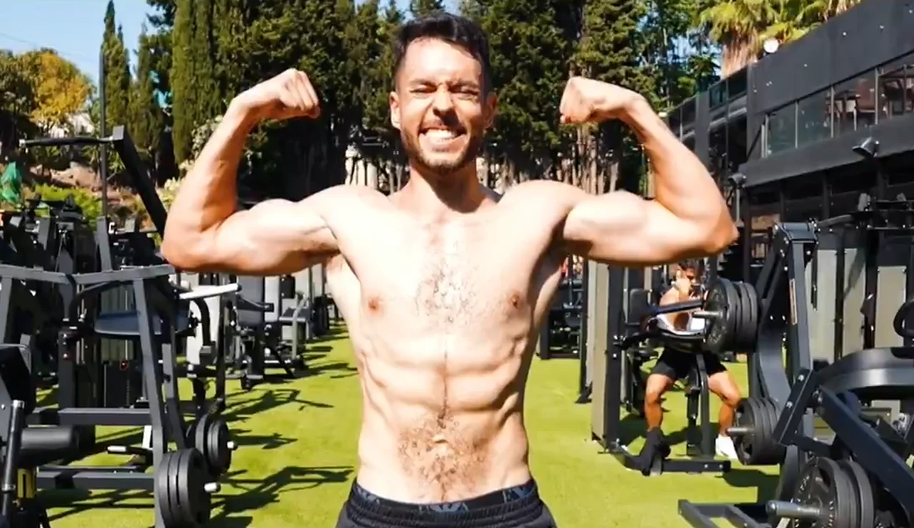TheGrefG presume de su cambio físico.