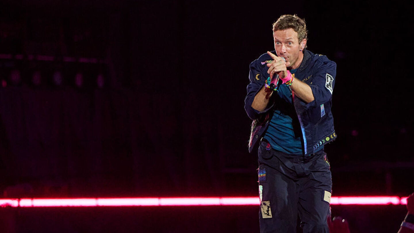 Chris Martin durante un concierto