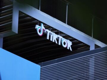Fotograf&iacute;a de archivo del logo de Tiktok