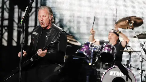 Metallica durante un concierto Metallica durante un concierto