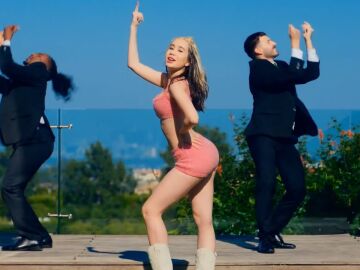 Miniatura de un videoclip de Lil Tay