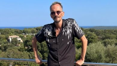 La madre de Jean Pormanove defiende a los streamers acusados de torturar a su hijo en directo