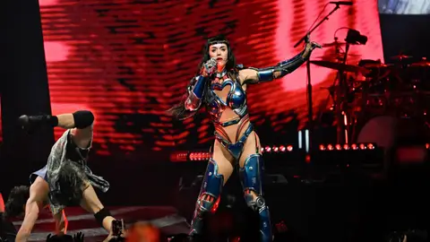 Katy Perry durante un concierto de su Lifetimes Tour Katy Perry durante un concierto de su Lifetimes Tour