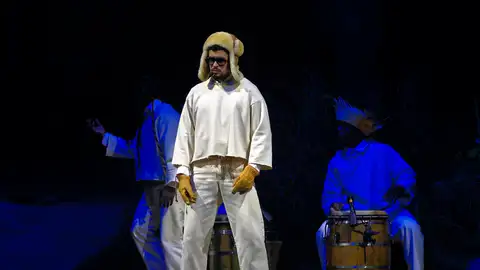 El artista puertorriqueño Bad Bunny cantando en San Juan (Puerto Rico) El artista puertorriqueño Bad Bunny cantando en San Juan (Puerto Rico)
