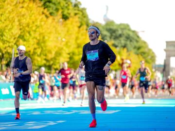 Harry Styles sorprende en el Marat&oacute;n de Berl&iacute;n