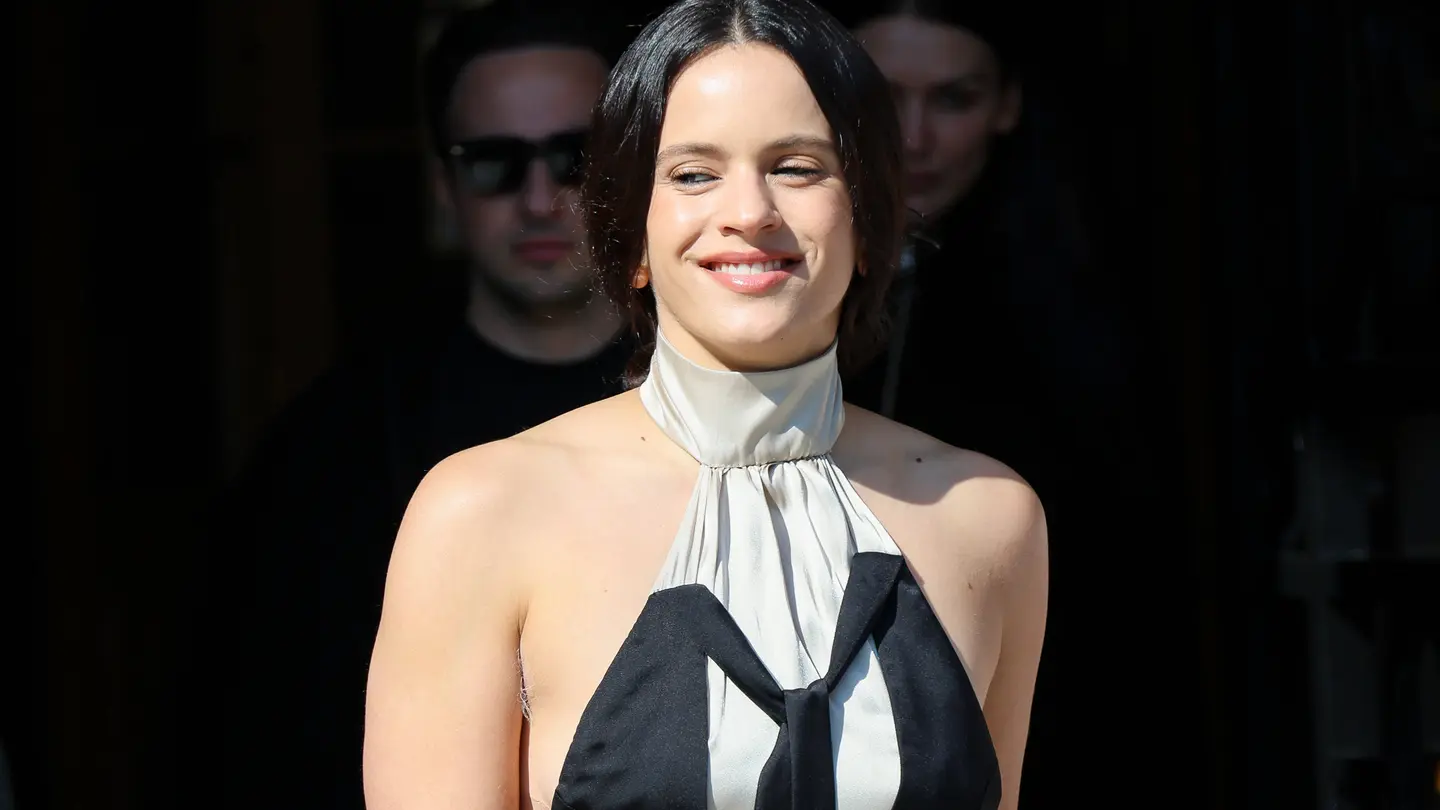Rosalía en la semana de la moda de París Rosalía en la semana de la moda de París