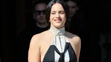 Rosalía en la semana de la moda de París Rosalía en la semana de la moda de París