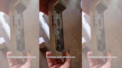 Diseña una funda de acero de tres kilos para usar menos el móvil y se vuelve viral