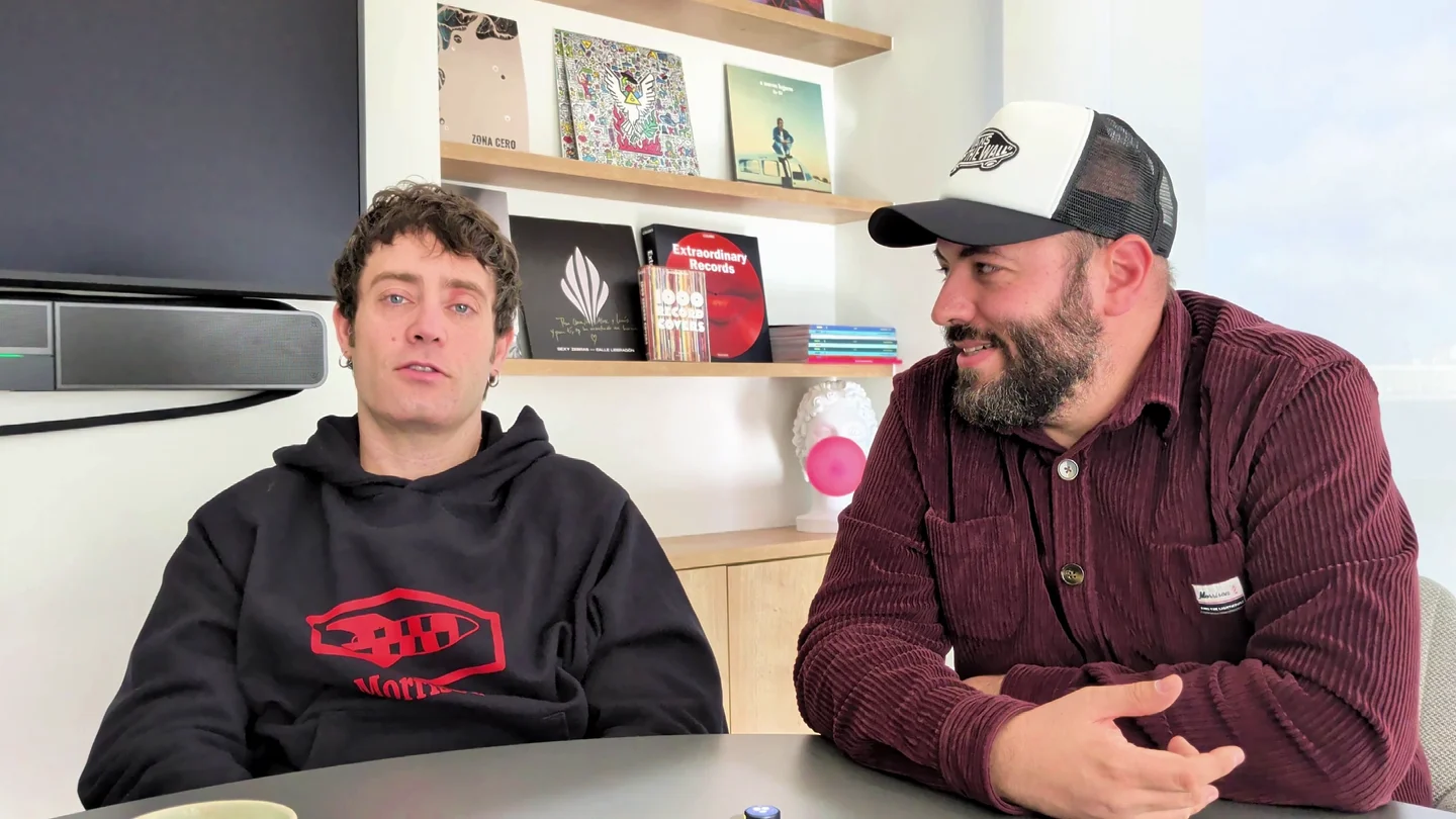 Entrevista a La La Love You Entrevista a La La Love You