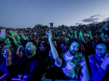 Asistentes a un concierto de las Noches del Bot&aacute;nico 2026