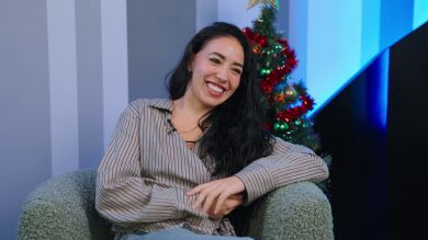 Carla Flila interpreta a Marina en Una novia por Navidad: 