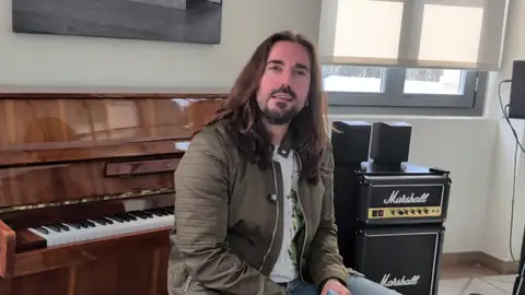 Entrevista a Andrés Suárez Entrevista a Andrés Suárez