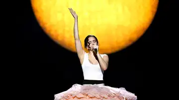 Rosalía inaugura el LUX TOUR en Lyon Rosalía inaugura el LUX TOUR en Lyon