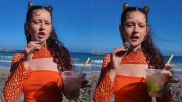 Magdalenita en uno de sus vídeos. Magdalenita en uno de sus vídeos.