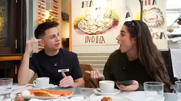 Lola Lolita con Ampeter. Lola Lolita con Ampeter.