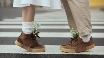 Imagen de los pies de una pareja Imagen de los pies de una pareja