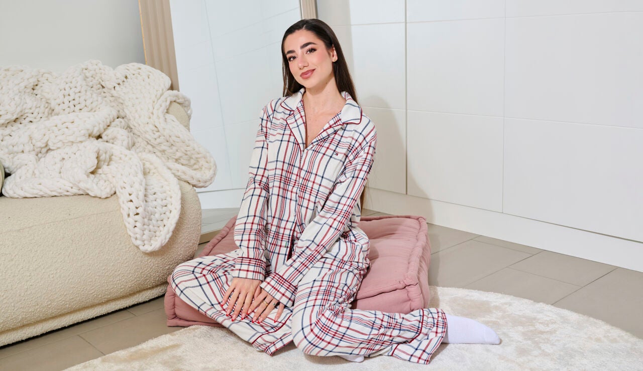 Pyjamada, el nuevo docurreality de Flooxer con Lola Lolita como anfitriona
