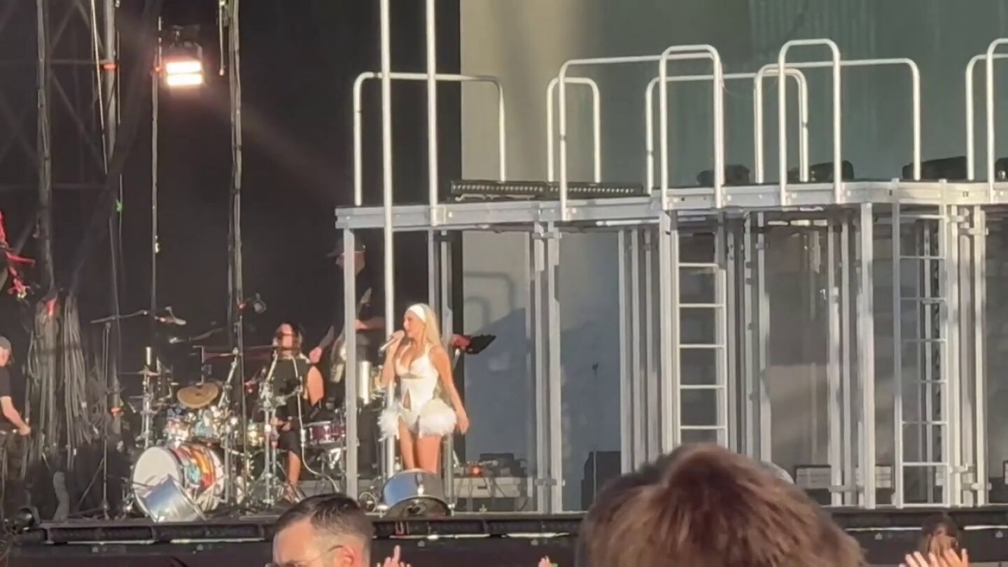 Ana Mena durante su concierto en Madrid