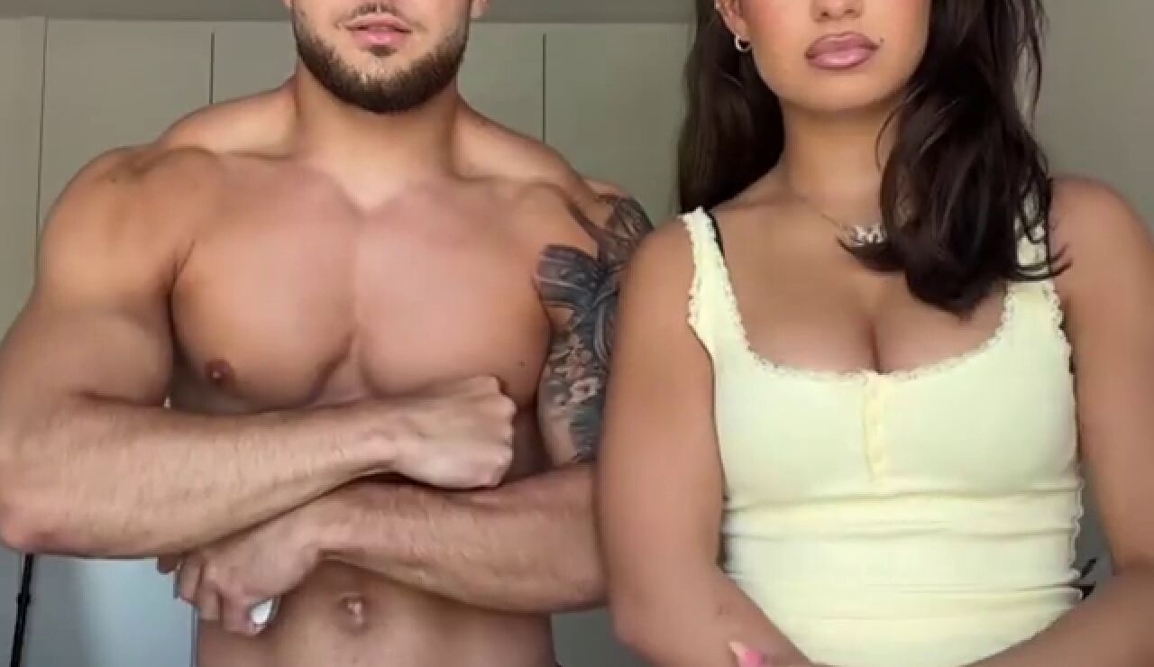 Marina Rivers ya luce a su nuevo novio