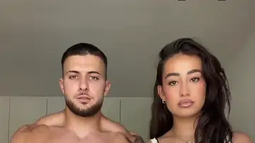 Marina Rivers ya luce a su nuevo novio Marina Rivers ya luce a su nuevo novio