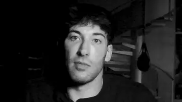 Viruzz en su video Camino a La Velada Del Año 6 - Capítulo 1 Viruzz en su video Camino a La Velada Del Año 6 - Capítulo 1