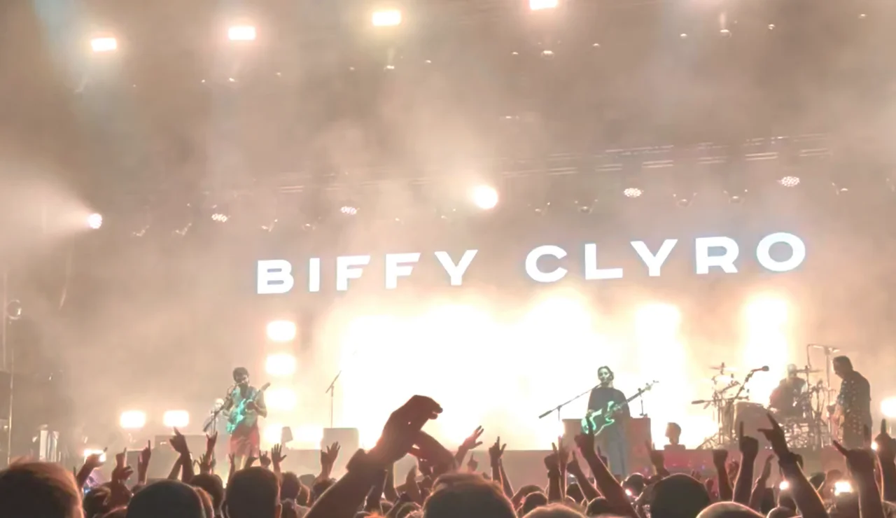 Biffy Clyro incendia las Noches del Botánico