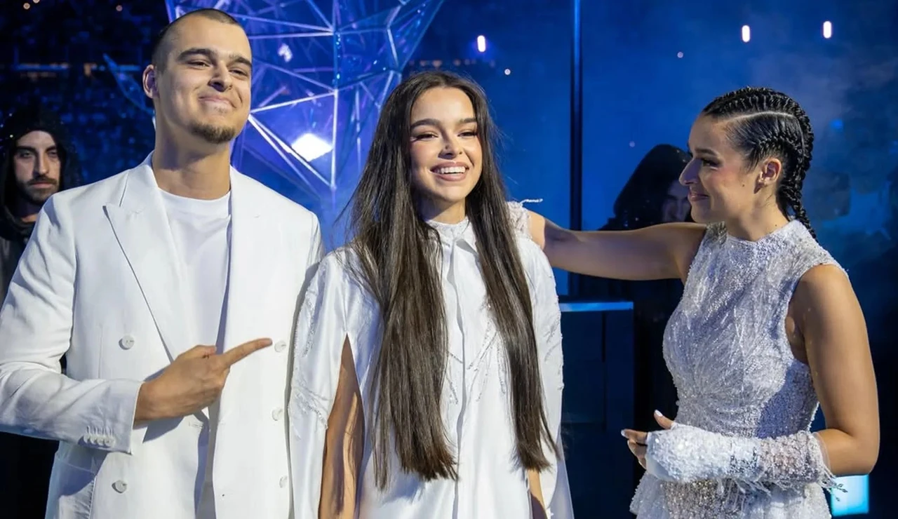 Laura Díaz junto a Marta y Alpha Sniper