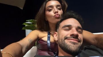 Lola &Iacute;ndigo e Illojuan en su cuenta de Instagram
