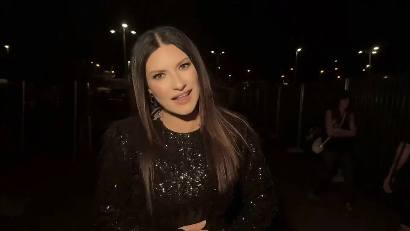 Laura Pausini sobre su amistad con Shakira Laura Pausini sobre su amistad con Shakira