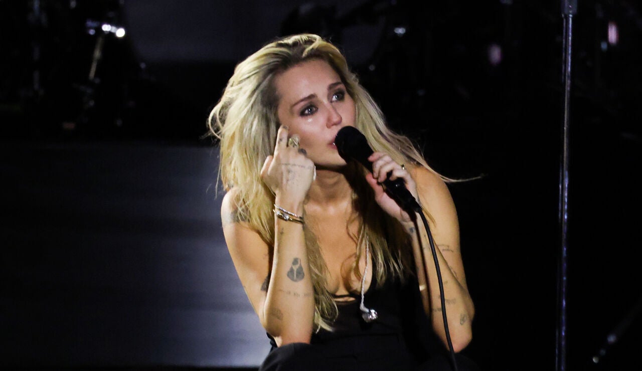 Miley Cyrus en el Hollywood Bowl