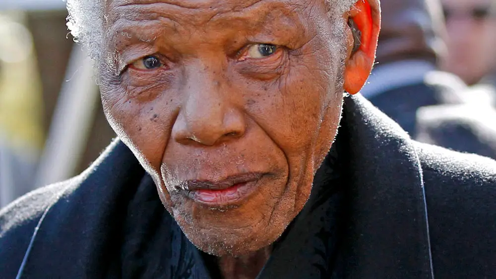 Nelson Mandela, en el funeral de su biznieta