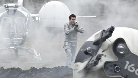 Tom Cruise como Jack Harper Tom Cruise como Jack Harper