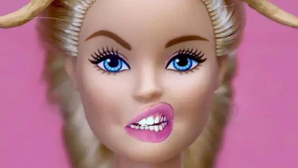 Barbie asqueada