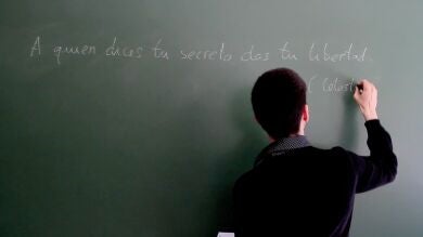 La heroica tarea de enseñar La Celestina o El Quijote a la generación WhatsApp