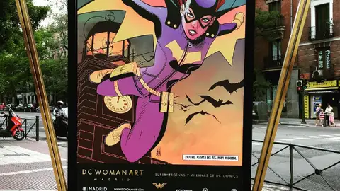 Batwoman, en un pivote publicitario en Madrid Batwoman, en un pivote publicitario en Madrid