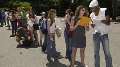 Ya sabemos que eres muy guapo, pero jamás podrás ser actor, olvídalo