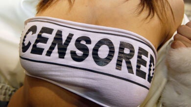 ¿Debe el feminismo censurar el porno?