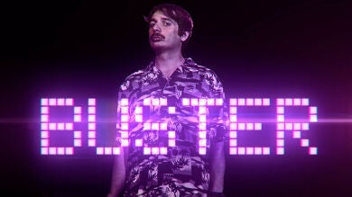 Buster, la nueva serie de humor en Flooxer