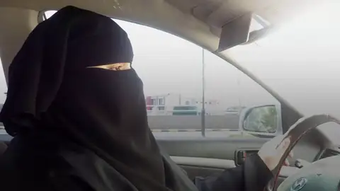 8 cosas que las mujeres siguen sin poder hacer en Arabia Saudí 8 cosas que las mujeres siguen sin poder hacer en Arabia Saudí
