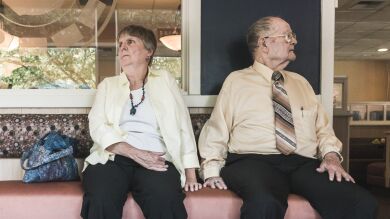 Cuando vuelves a vivir en casa de tus padres y piensas: ¿por qué narices siguen juntos?