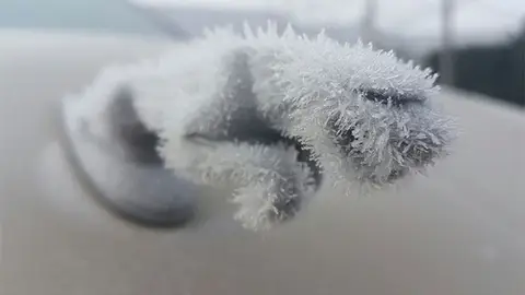 frozen-car-art-winter-frost-coverimage.jpg Liopardo