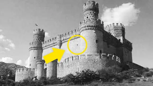 ilusion-optica-blanco-negro-castillo-color-video-banner-696x364.jpg