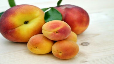 Con este truco podrás pelar el melocotón en 5 segundos sin cuchillo
