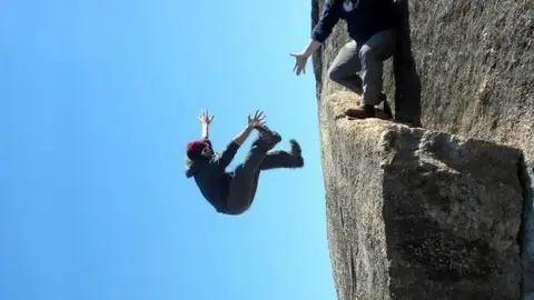 fotografia-de-perspectiva-forzada-y-angulo-creativo-16.jpg Liopardo