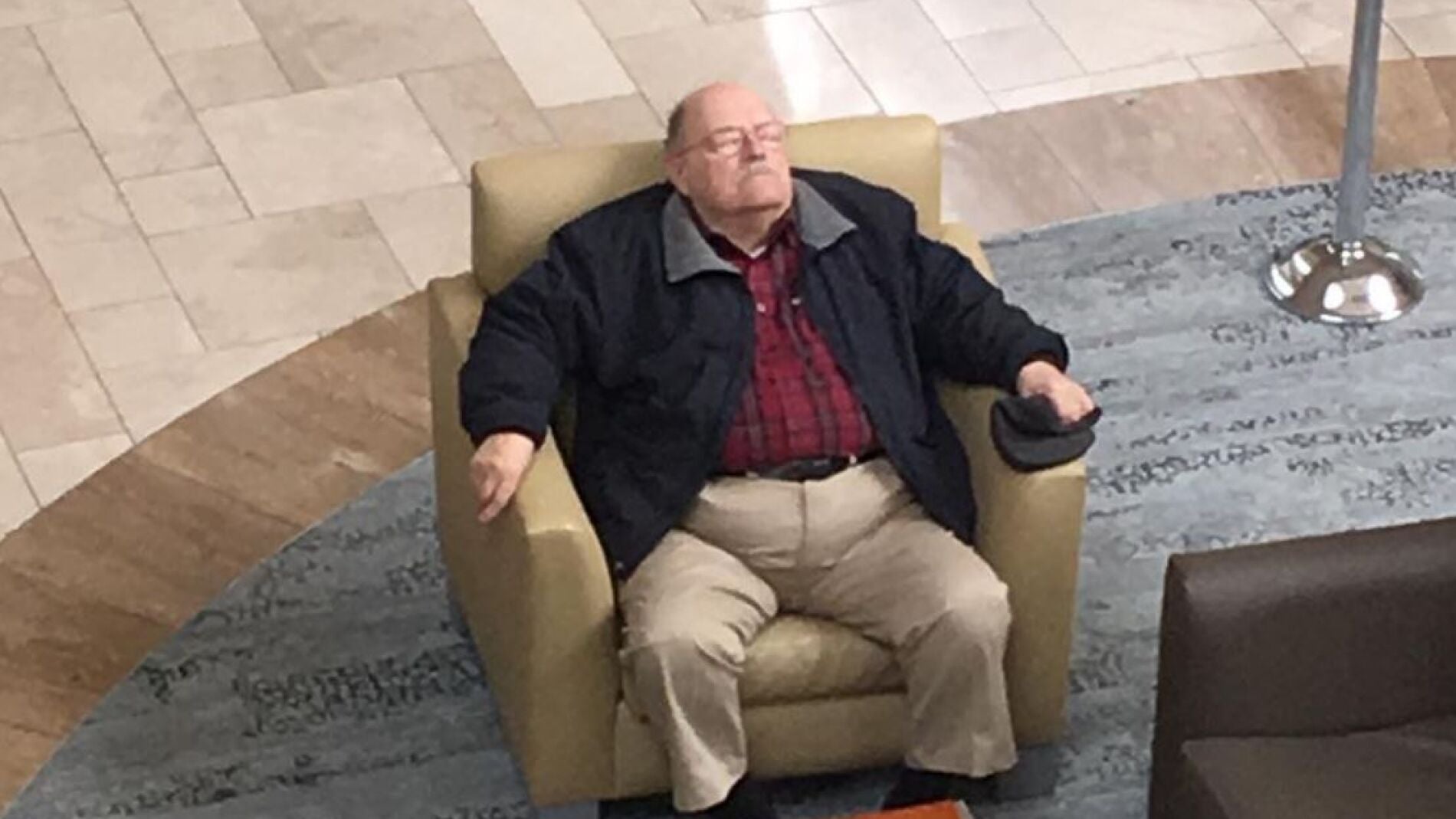 Se&ntilde;ores al borde del abismo 8