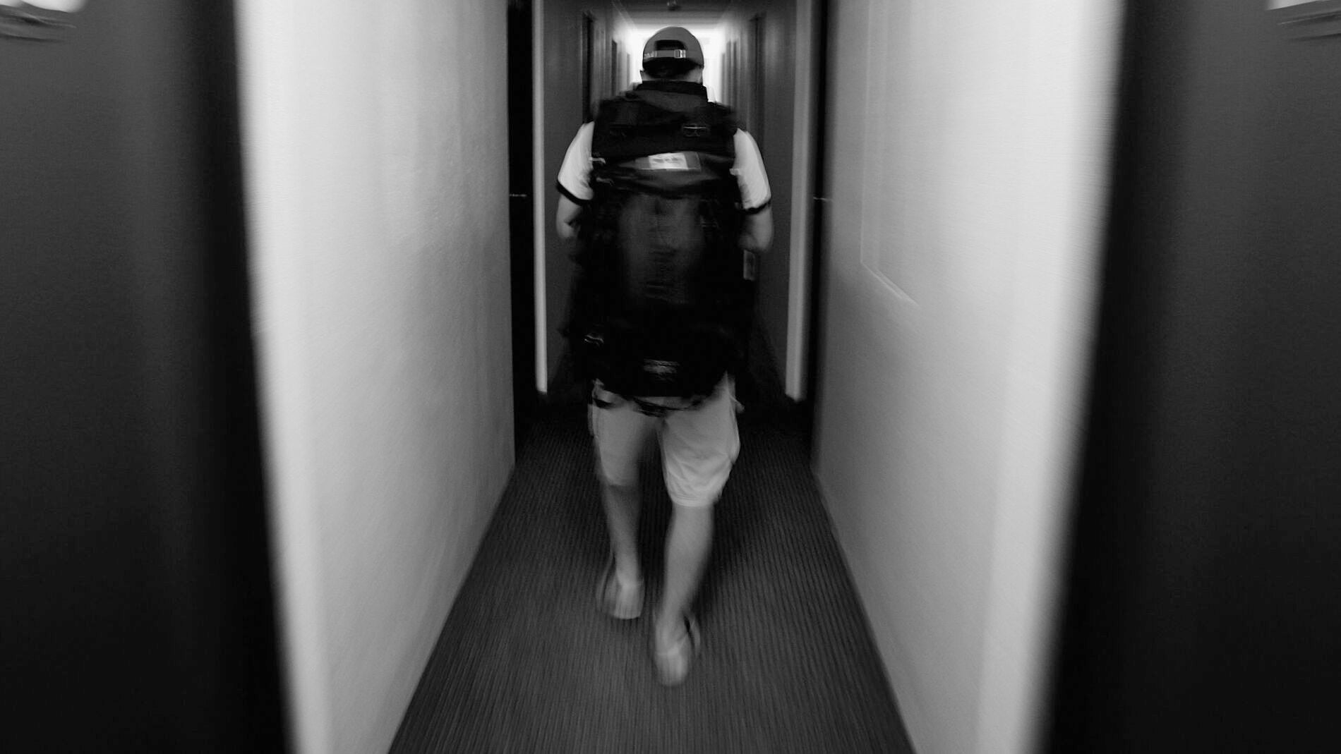 Un joven con mochila